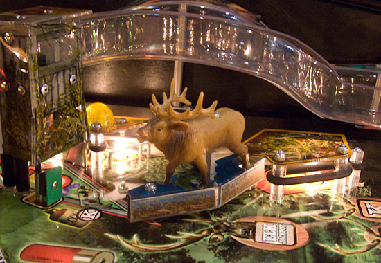 The elk jackpot insert lights up