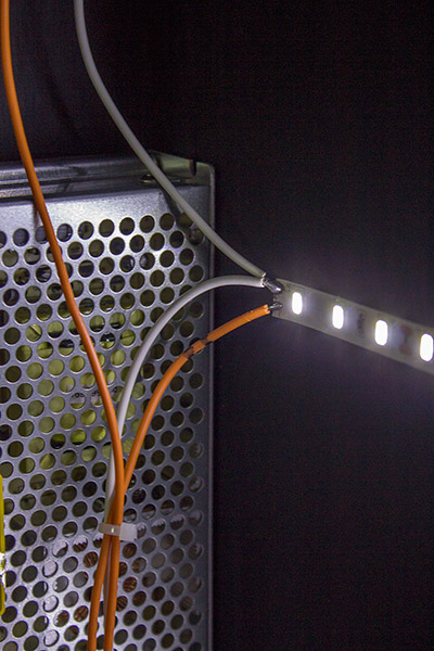 Connections to the backbox LEDs