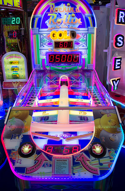 This Rockin' and Rollin's game also had large flipper bats