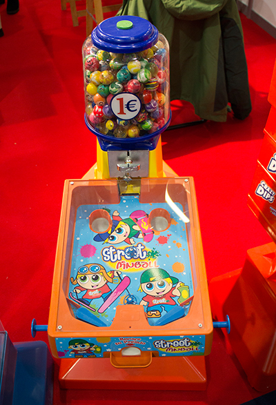 Toy dispenser pinballs from Luca SRL