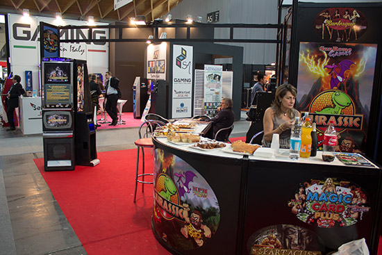 Lots of stands in the gaming hall were offering free food and drink to visitors