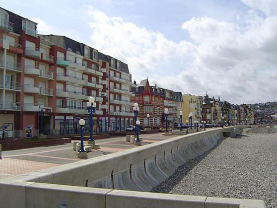 Mers-Les-Bains seafront