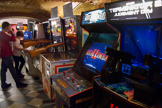Video, rifle and video/pinball combo games in the corridor