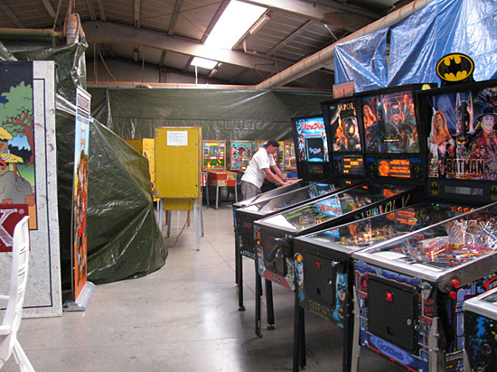 And the last pinball action to be found was Stargate, Freddy, Batman, Batman Forever, Apollo 13 and the Ultrapin.
