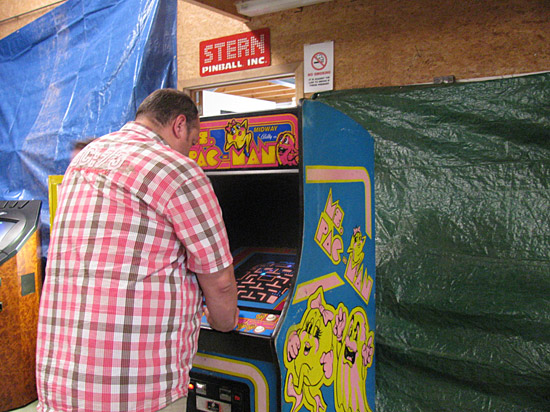 Yes, the Ms. Pac-Man still works :-)