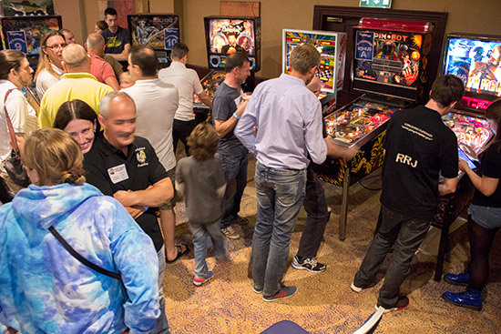 Players in the UK Pinball Team Tournament