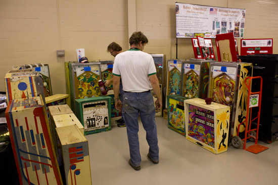 These assorted machines were for sale, though there was no name or contact details